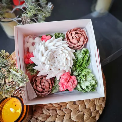 Новогодний зефир цветы «Хризантемы» / 16*16 см Фото Фотография Новогодний зефир цветы «Хризантемы» / 16*16 см купить в магазине Афлора