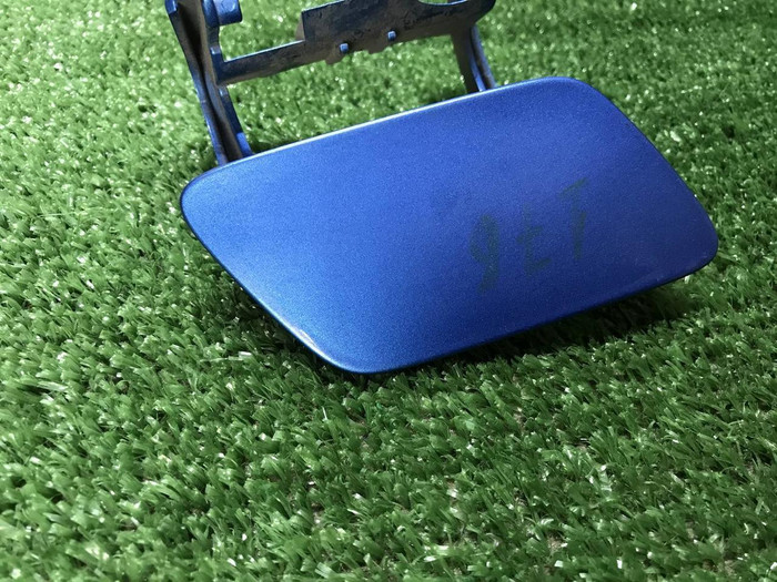 Крышка форсунки правая Mercedes A W176 (2012-2018)