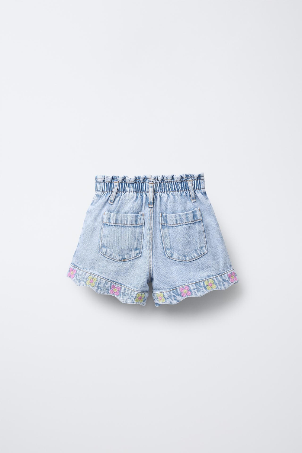 ZARA ДЖИНСОВЫЕ ШОРТЫ С ЦВЕТОЧНОЙ ВЫШИВКОЙ, ГОЛУБОЙ