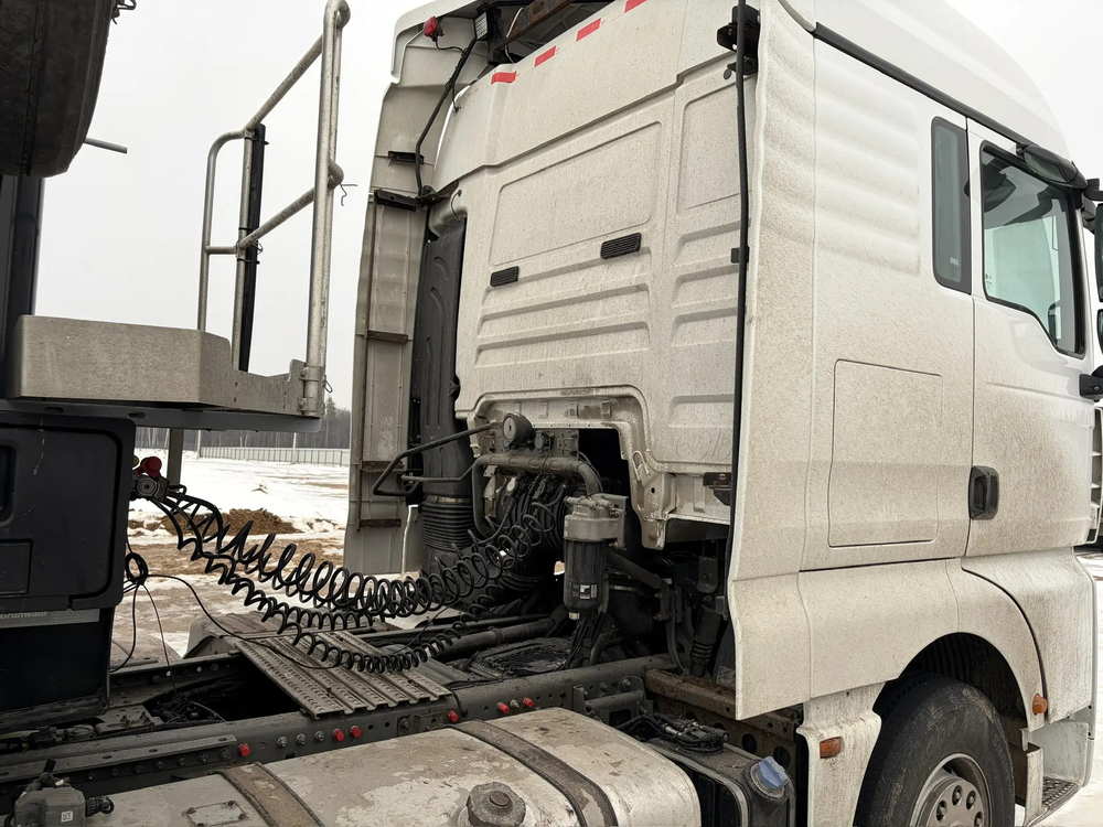 SITRAK C7H 4x2 Седельный тягач ZZ4186V391HE (Дизельный, 12,4 л, 480 л.с., AT)