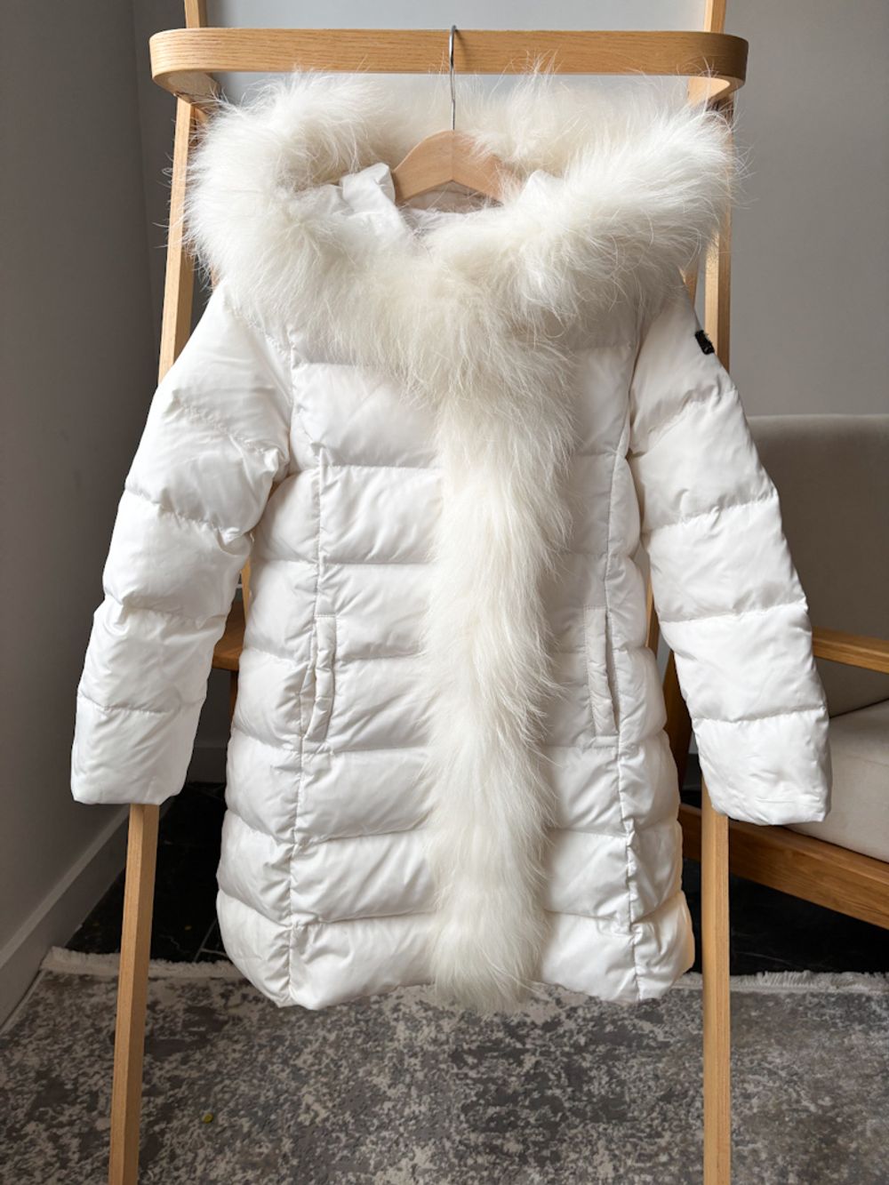 Пуховое пальто Il Gufo со съемной меховой опушкой, 116
