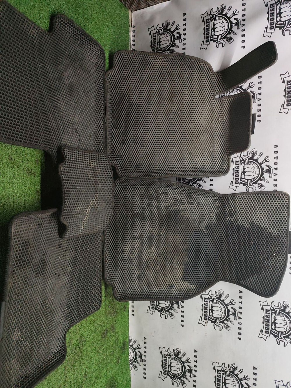 Коврики комплект Renault Megane, II (2002 2006)... с пробегом