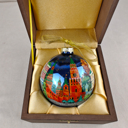 Коллекционный елочный шар с росписью Палех "Москва на синем" в футляре