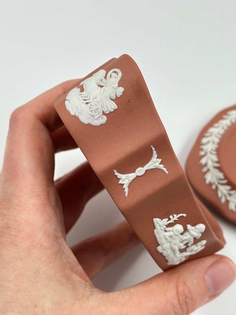 Шкатулка терракотовая Wedgwood