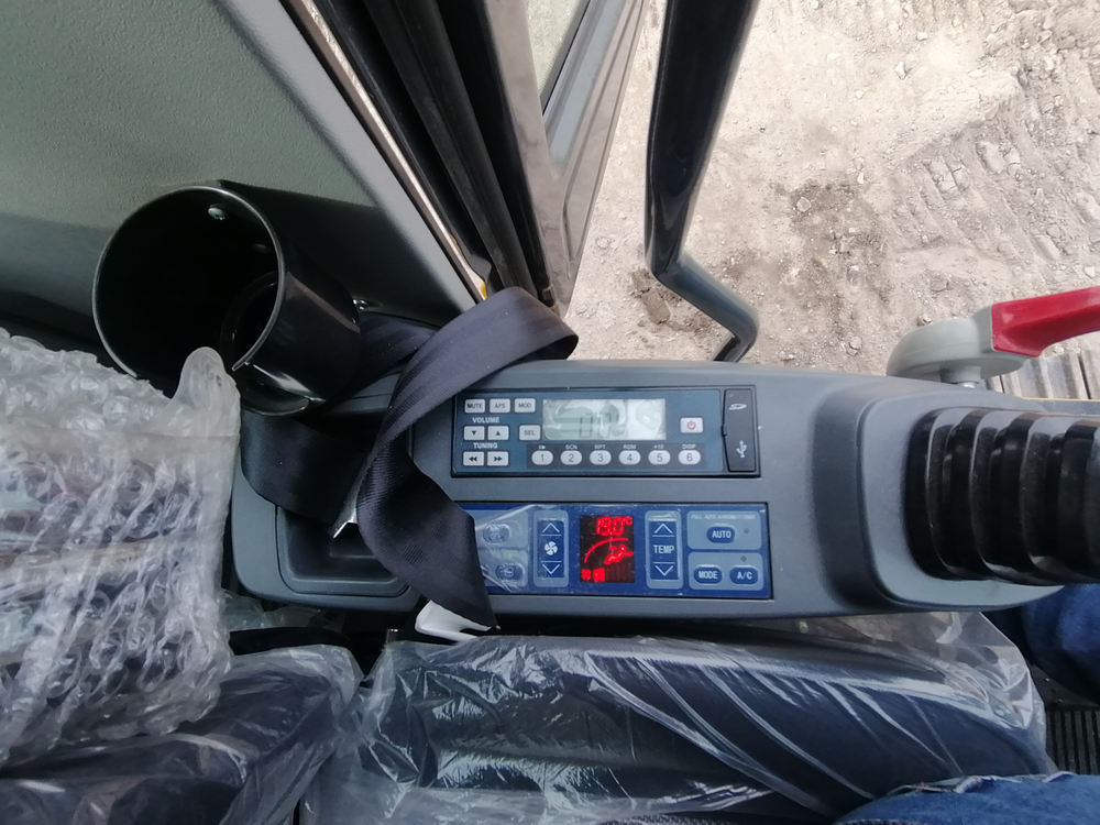 XGMA XG822* Экскаватор XG822EL (Дизельный, 5,9 л, 152 л.с., АТ)