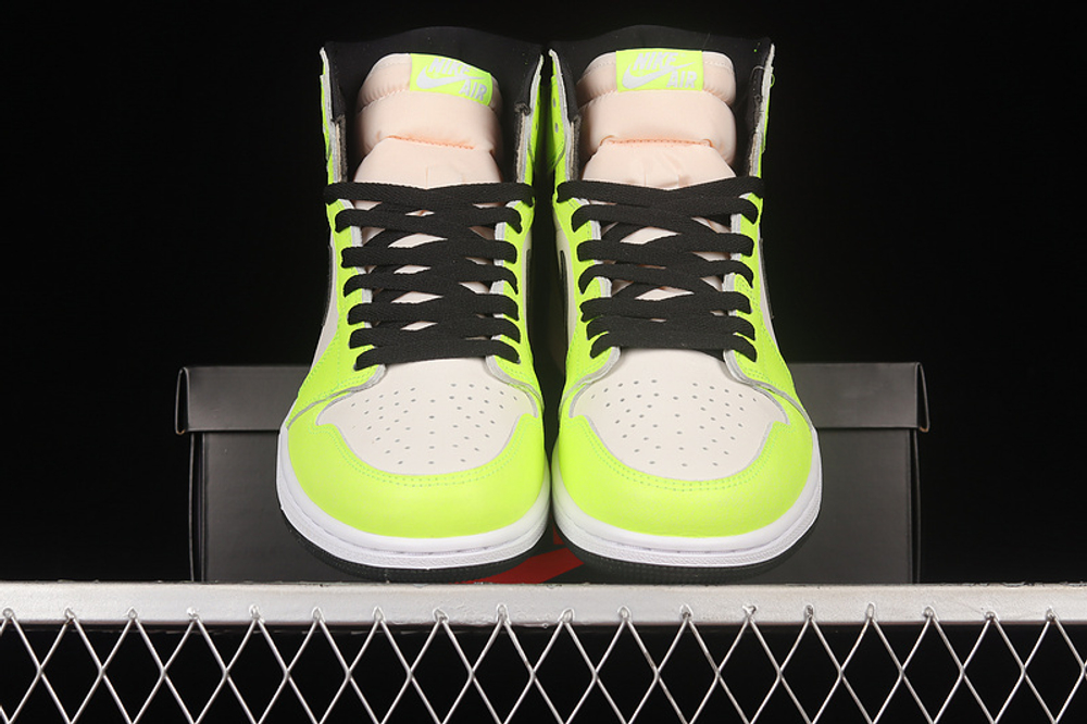 Nike Air Jordan 1 Retro High OG Visionaire futbasket.ru