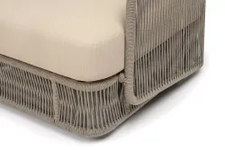 "Альбано" кресло плетеное из роупа, каркас алюминий светло-серый (RAL7035) муар, роуп серый меланж круглый, ткань Mossle светло-бежевая