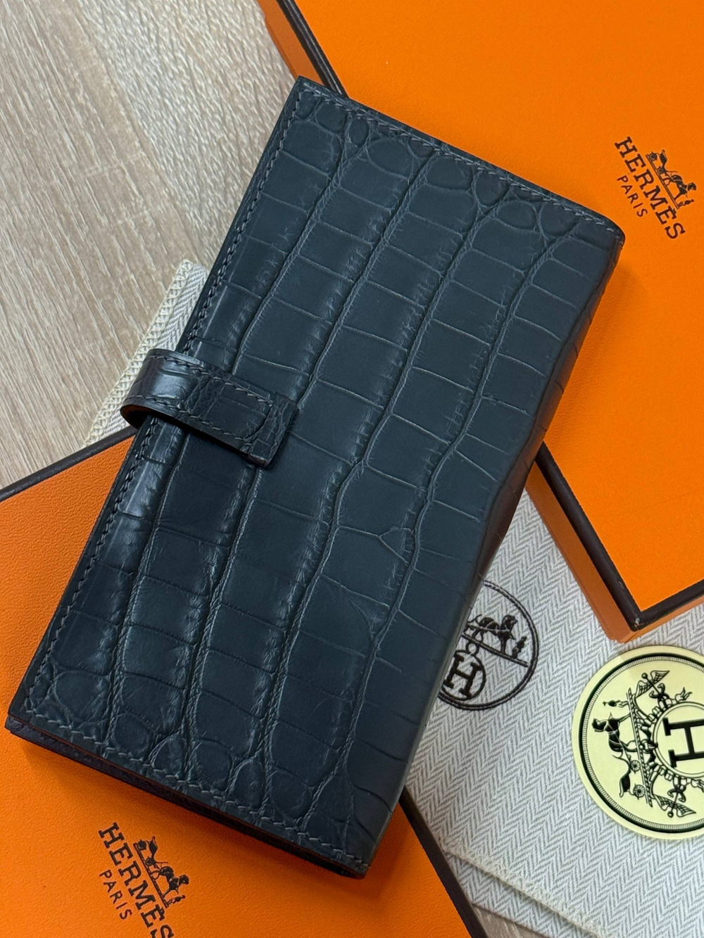 Кошелек Hermes из кожи крокодила