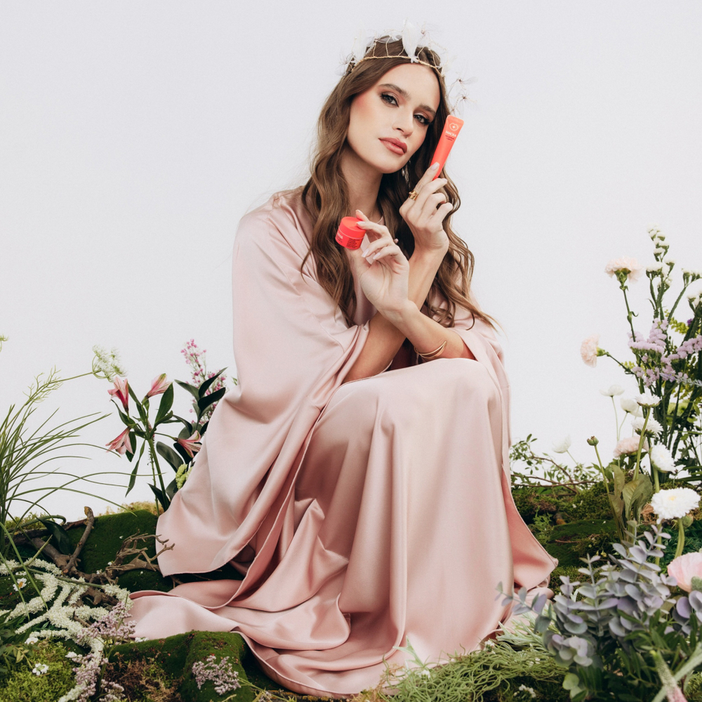 Набор средств (скраб и маска) для ухода за губами