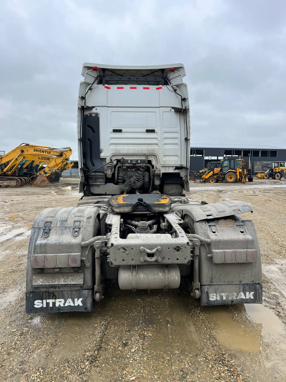 SITRAK C7H 4x2 Седельный тягач ZZ4186V361HE (Дизельный, 12,4 л, 480 л.с., АТ)