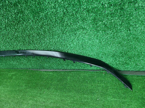 Молдинг переднего бампера Audi Q8 (18-23) S-line