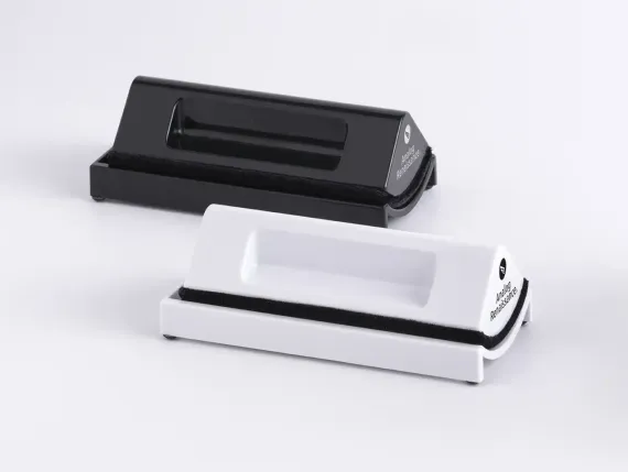 Analog Renaissance Record Velvet Brush White