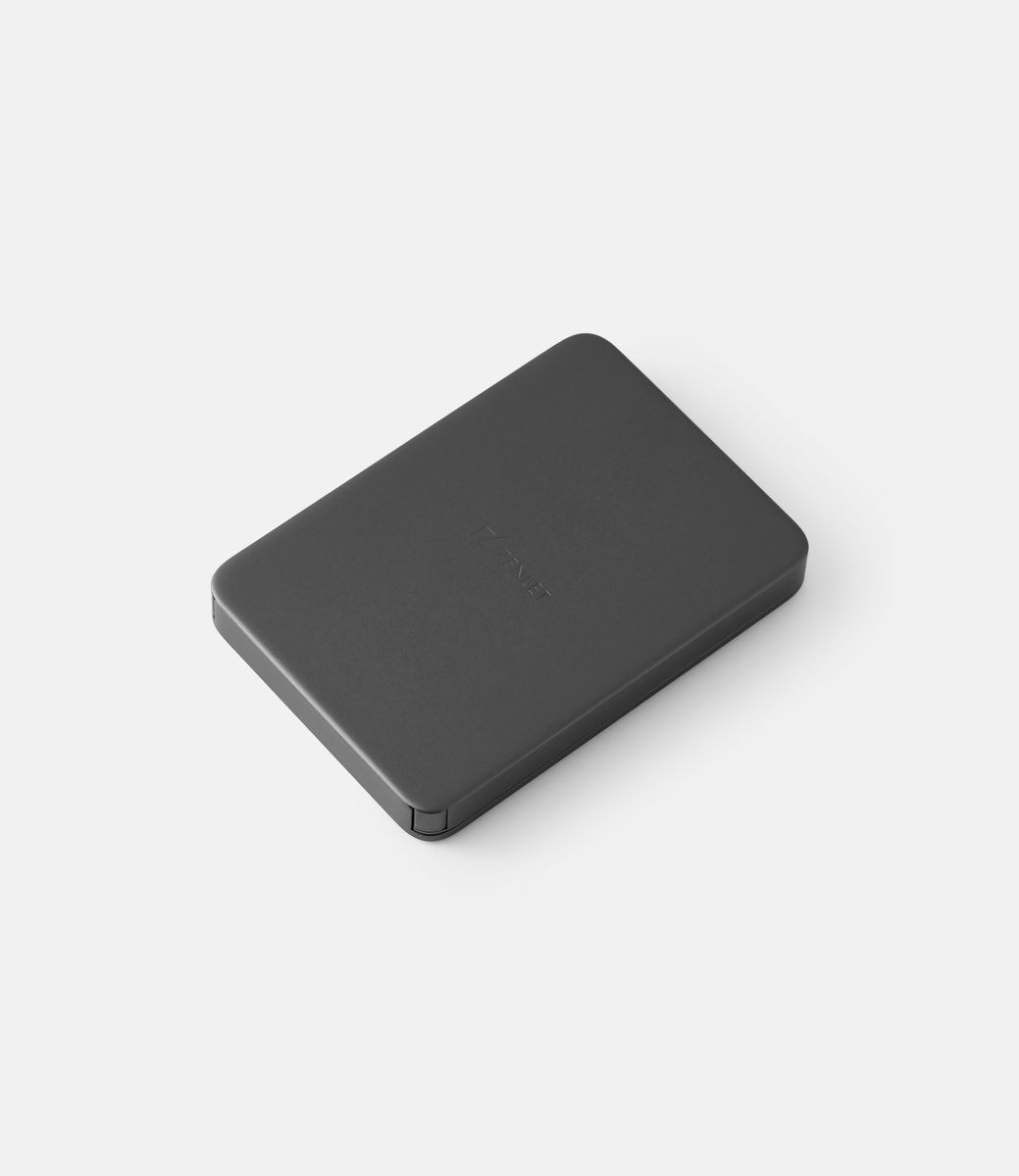 Zenlet Wallet 3 Space Gray — картхолдер из алюминия