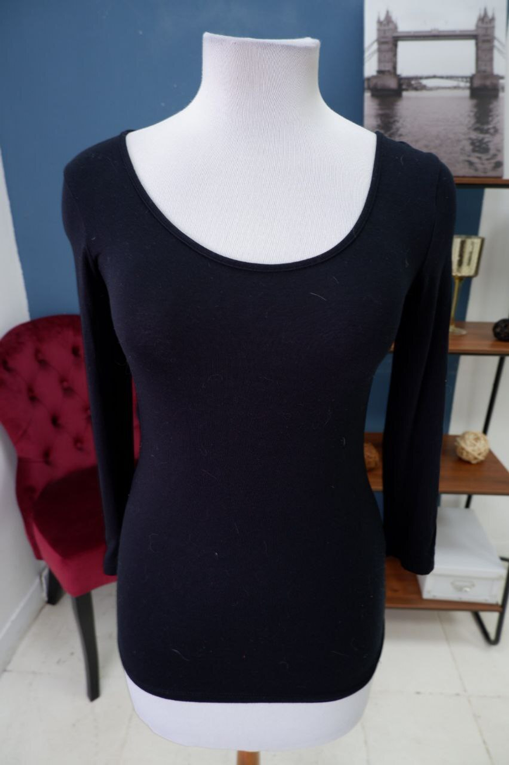 Джемпер с открытой спиной 40 размер