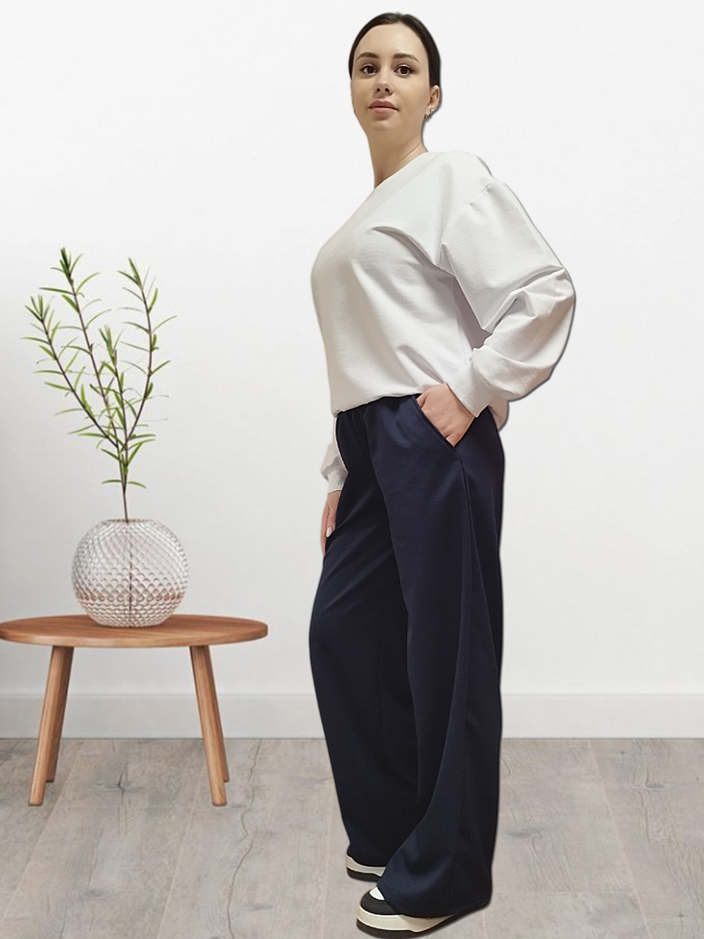 20621 Брюки женские палаццо трикотаж Диор темно-синий (54)