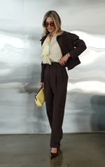 Костюм-тройка из хлопка с брюками с защипами