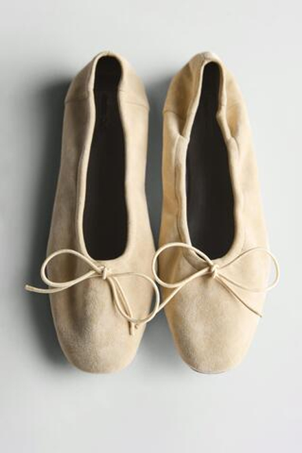Massimo Dutti Балетки со сборками и бантом, бежевый