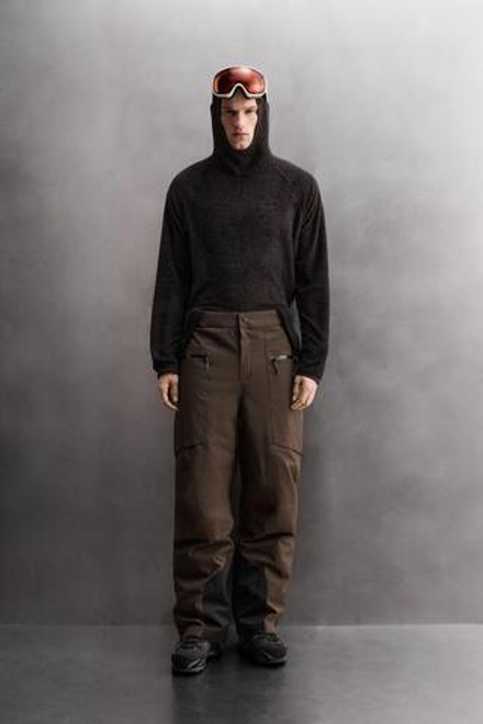 ZARA ФЛИСОВАЯ ТОЛСТОВКА SKI С КАПЮШОНОМ И ТЕКСТУРОЙ, ТЕМНО-КОРИЧНЕВЫЙ