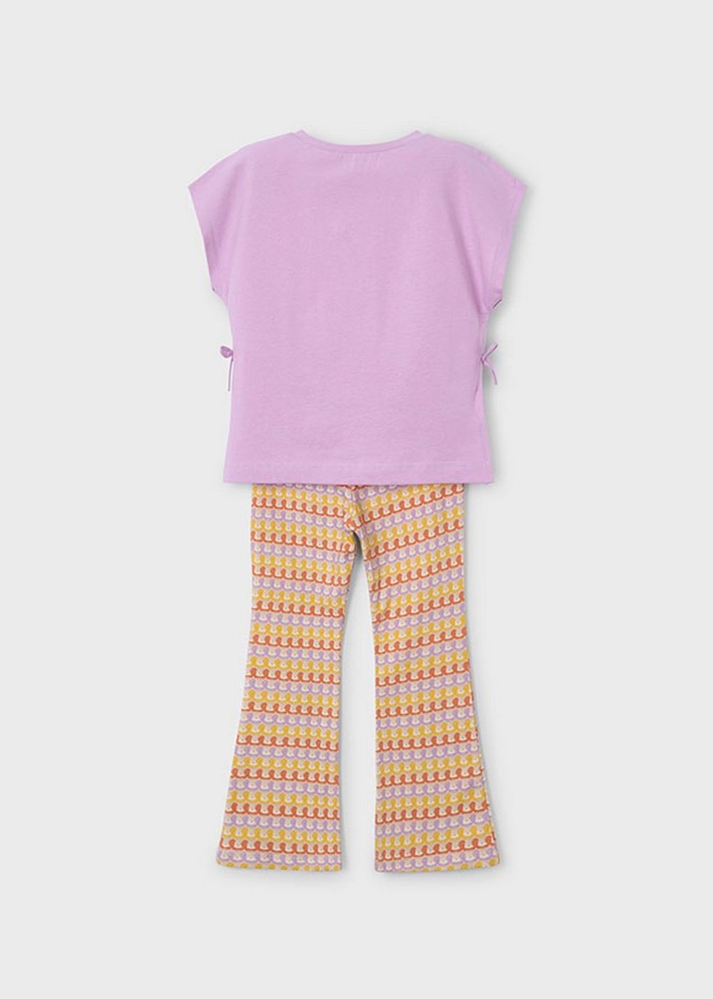 топ с леггинсами