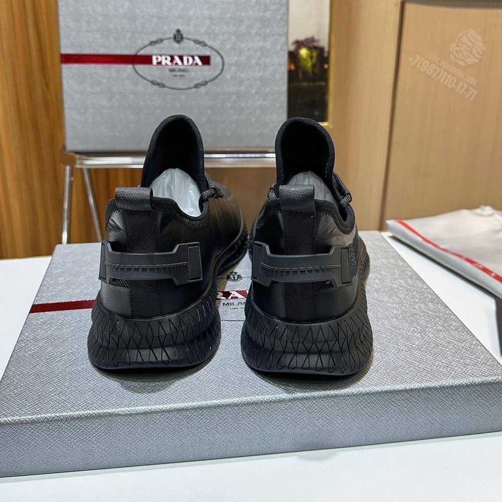 Кроссовки Prada