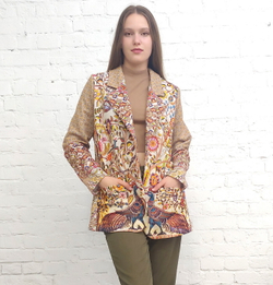 Трикотажный жакет "Райские птицы", по мотивам текстильного панно «Древо Жизни" выполненного в древнеиндийской технике ‘каламкари’ мастером Гураппа Четти