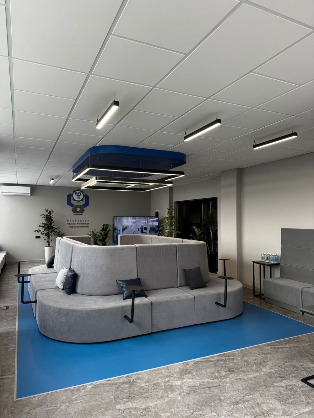 Fargo Stone Дымчатый Меланит, 1,8 м²