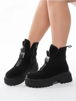 Зимние ботинки на высокой платформе