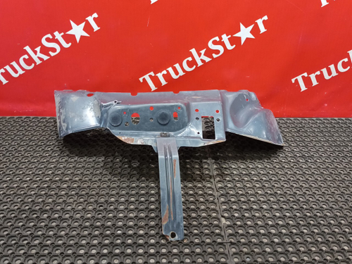 Подкрылок передний левый