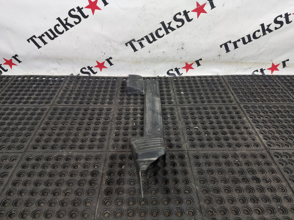 Накладка порога левая