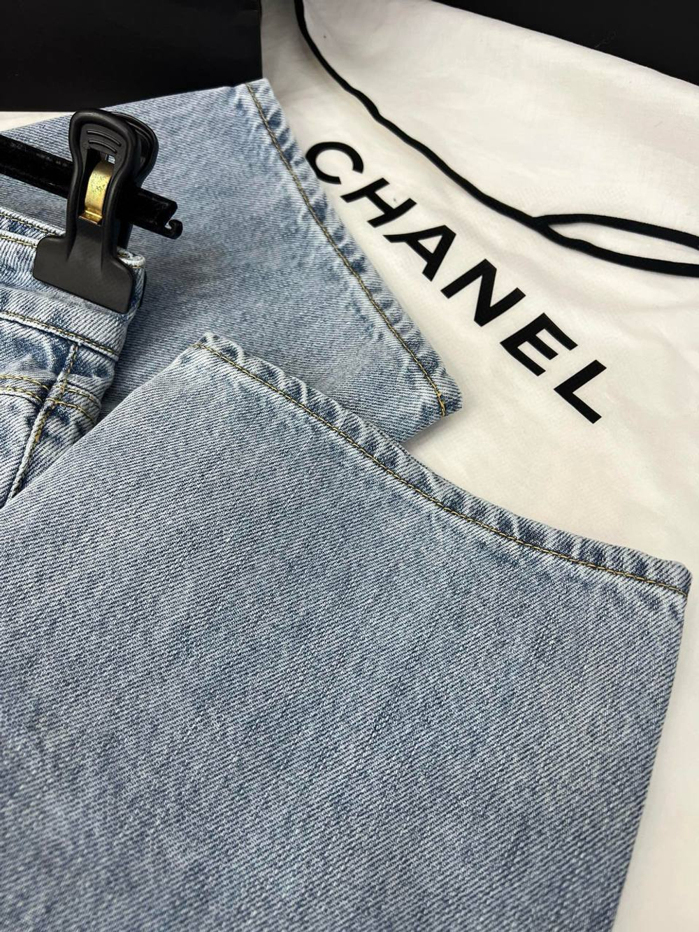 Джинсы CHANEL