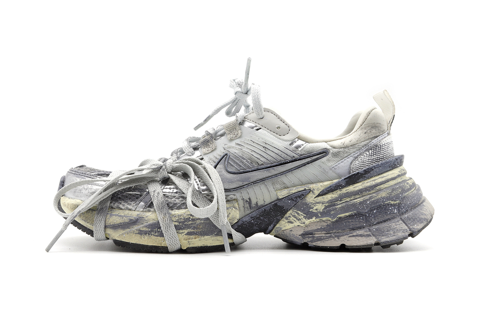 Кроссовки Nike V2K Run Runtekk "Summit White Metallic Silver" (Женская размерная сетка)