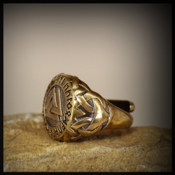 Кольцо-печатка "Валькнут" литье художественное , латунь