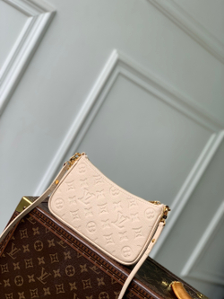 Louis Vuitton Easy Pouch On Strap