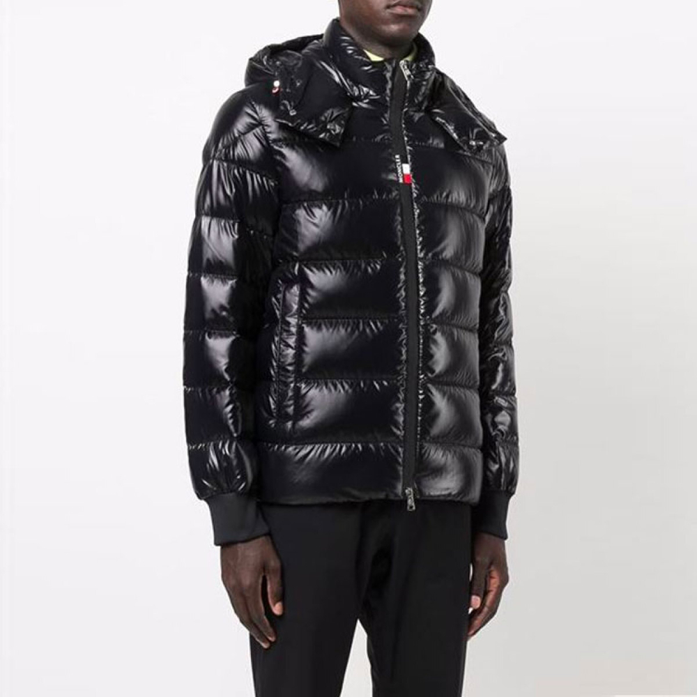 Куртки Moncler, 1A0000268950999