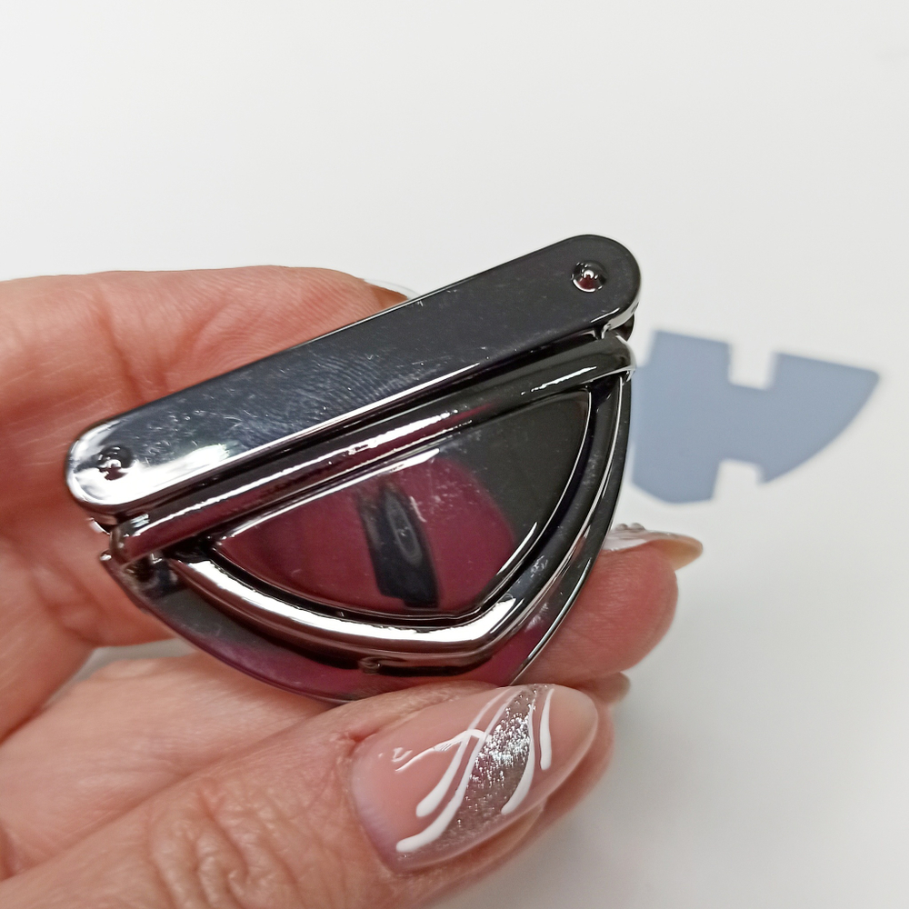 Замок-защелка на зажимах 52*35 Черный никель