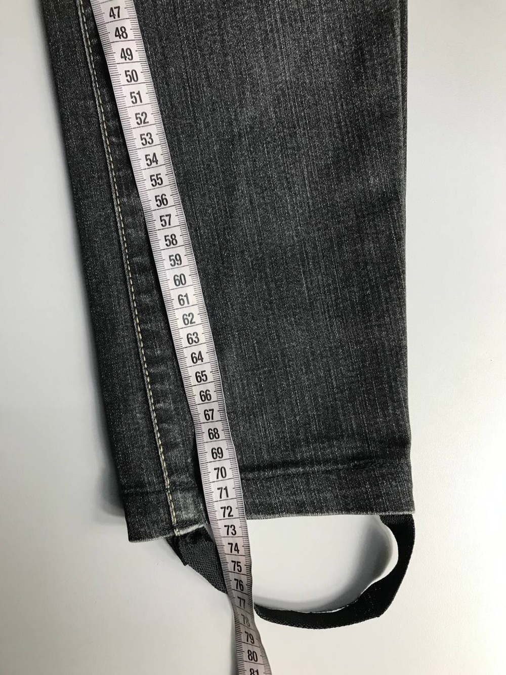 Джинсы VIGOSS DENIM в стиле кантри 44 размер, есть нюанс