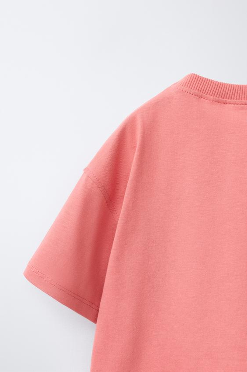 ZARA ФУТБОЛКА С ВЫШИВКОЙ «КАНОЭ», КОРАЛЛОВЫЙ