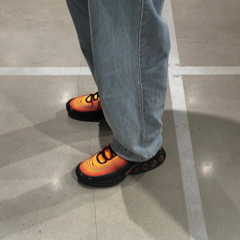 Nike Air Max DN SE “Orange”