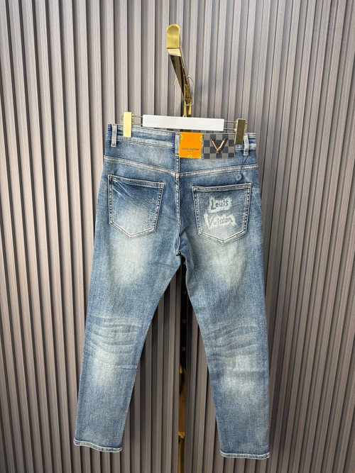 Джинсы Louis Vuitton