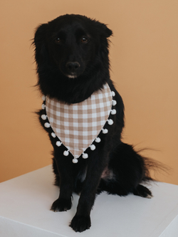 Бандана бежевая в клеточку