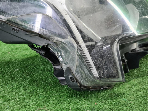 Битая Фара правая Kia Rio 4 (2020-н.в.) галоген