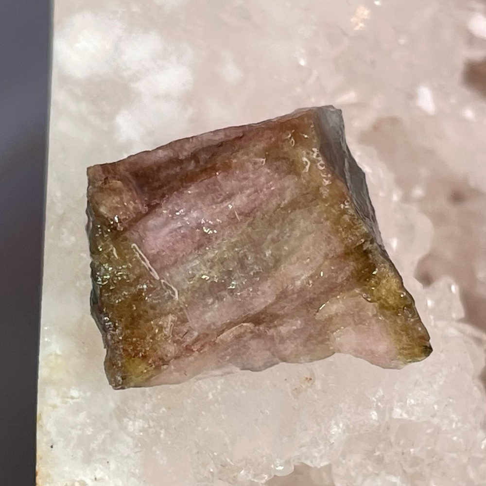 33740 Турмалин Арбузный необработанный 17,9мм