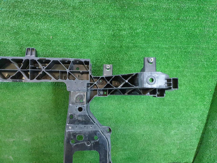 Телевизор Hyundai Staria (2021-н.в.)