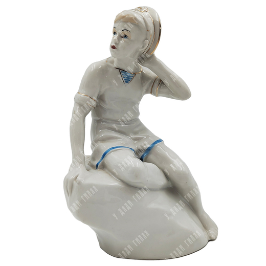 Фарфоровая статуэтка Петя Бачей. Городница. Фарфор, золочение. УССР.  1957-1960 гг.