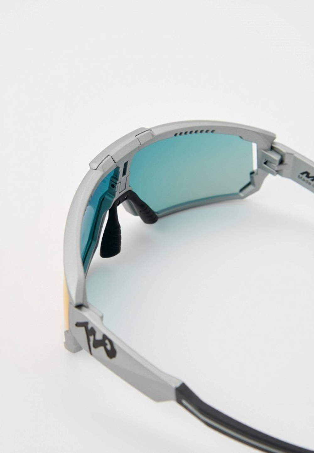 Спортивные очки 720armour Mars / Matte Silver / Red Lens
