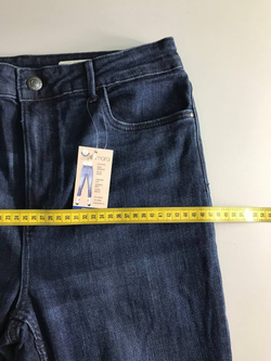 Джинсы Esmara практичные, маркировка 42, визуально на 48 размер, новые