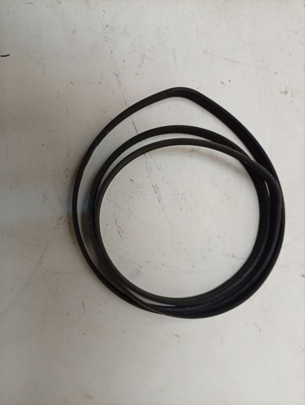 VMUF501B кт19 Ремень для стиральной машины Hotpoint-Ariston 1195 H8 C00082318 б/у