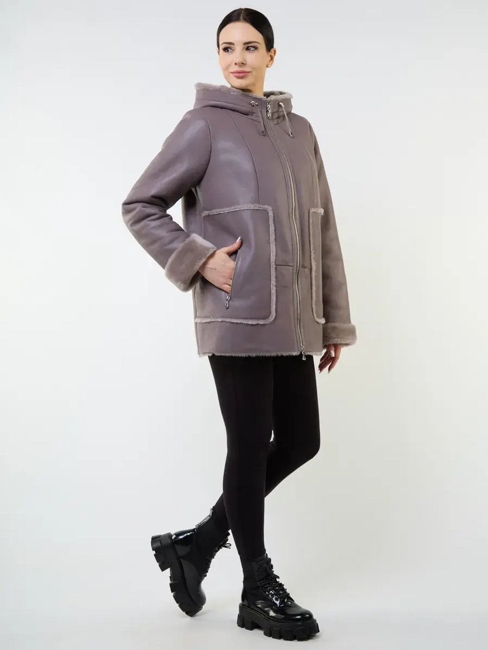 Дубленка натуральная зимняя с капюшоном