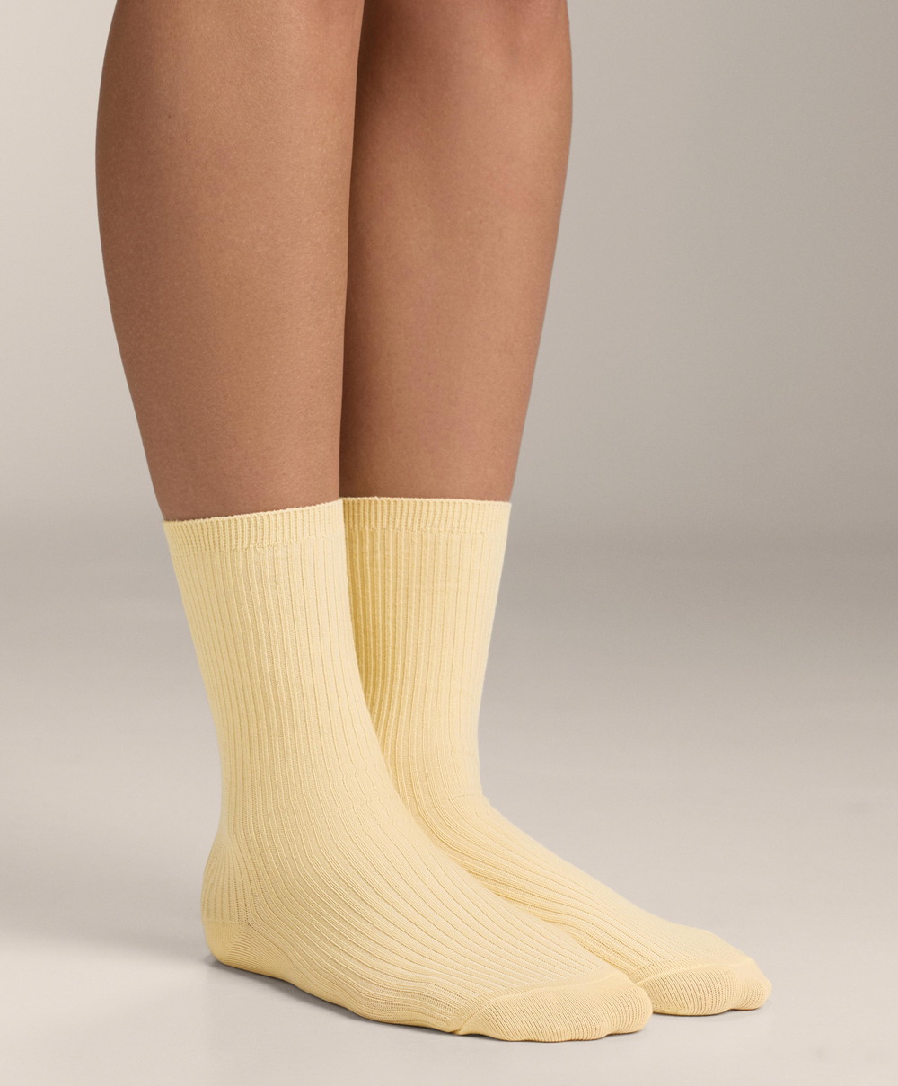 OYSHO Пять пар классических носков с хлопком, бледно-желтый