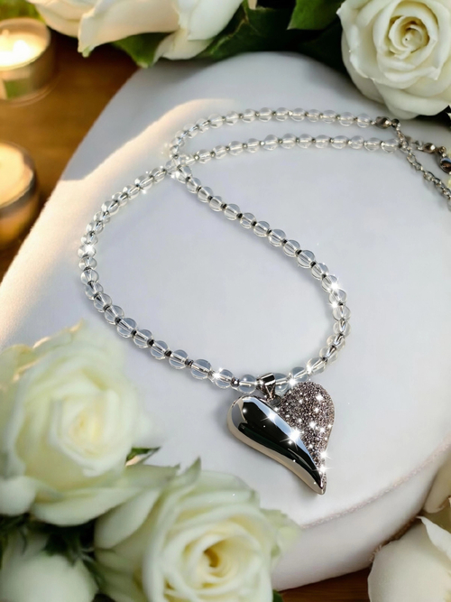 Колье-чокер из горного хрусталя и гематита “Холодное сердце”